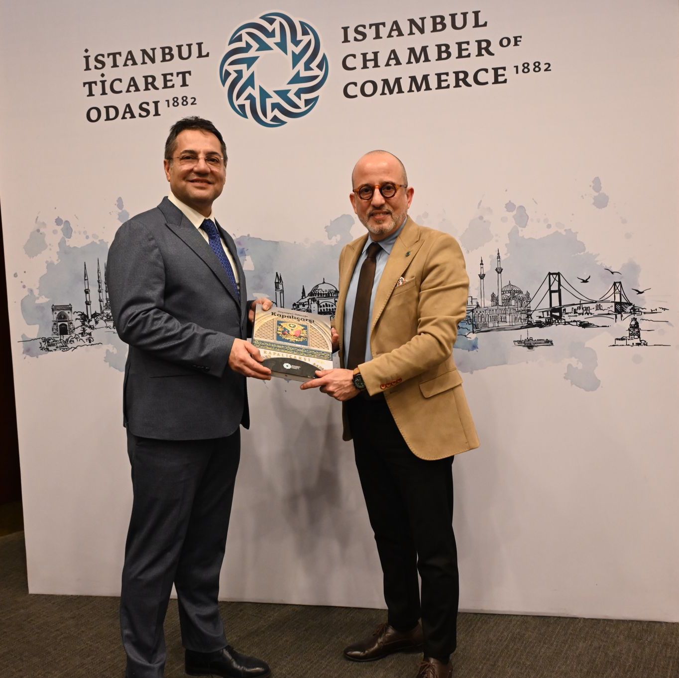 Sağlık Sigortaları Bilgilendirme Semineri İstanbul Ticaret Odası  Av. Dr. Ahmet Karayazgan Sigorta Tahkim Komisyonu Uyuşmazlık Hakemi